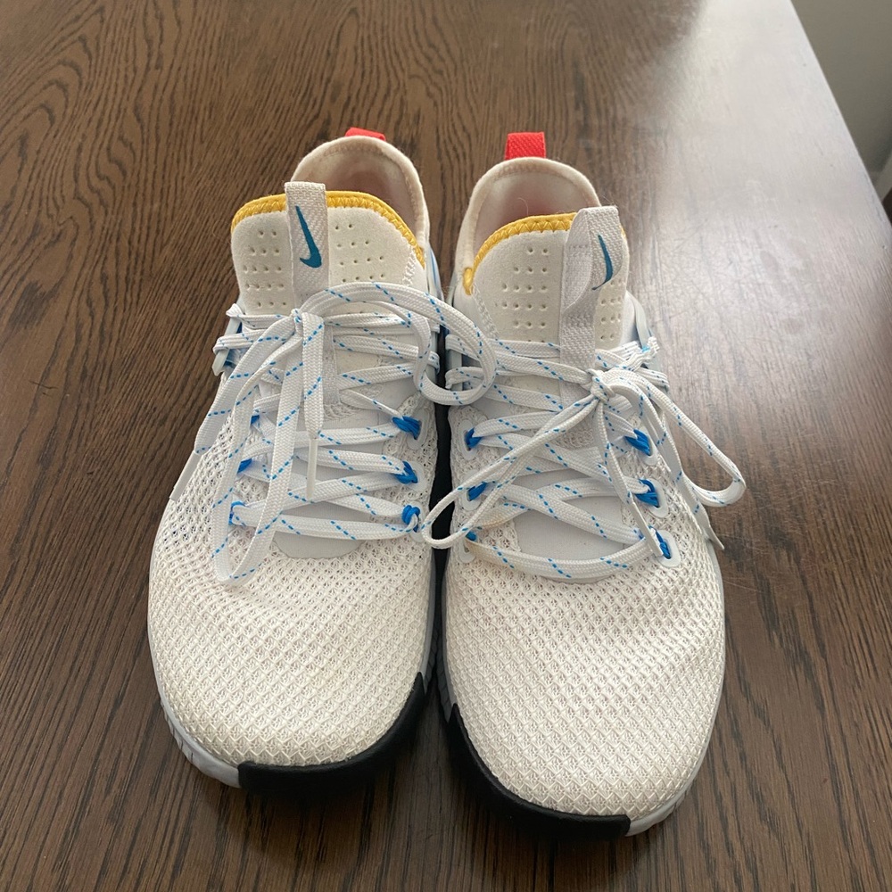 Nike Free x Metcon
Pure Platinum Blue Hero